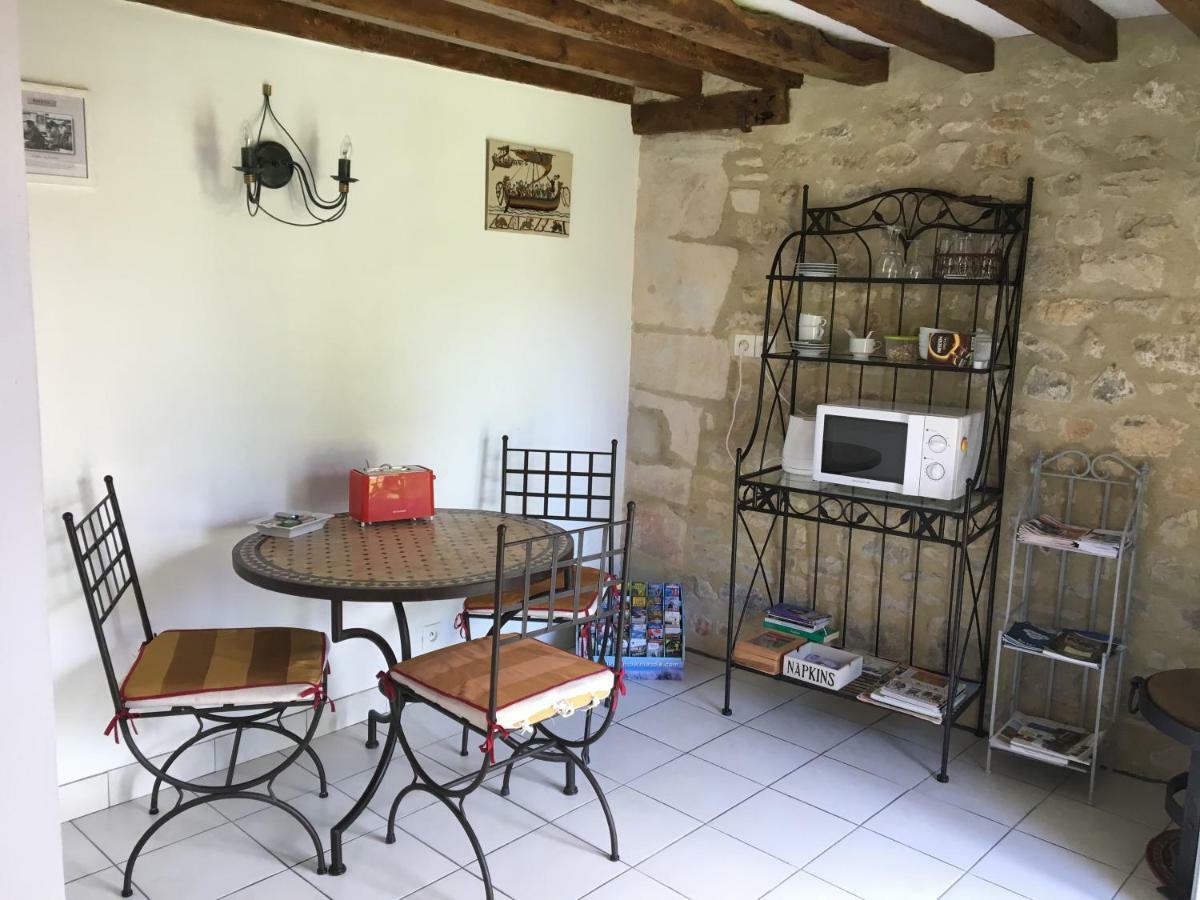 La Pomme De Nuit Bed and Breakfast Μπαγιέ Εξωτερικό φωτογραφία