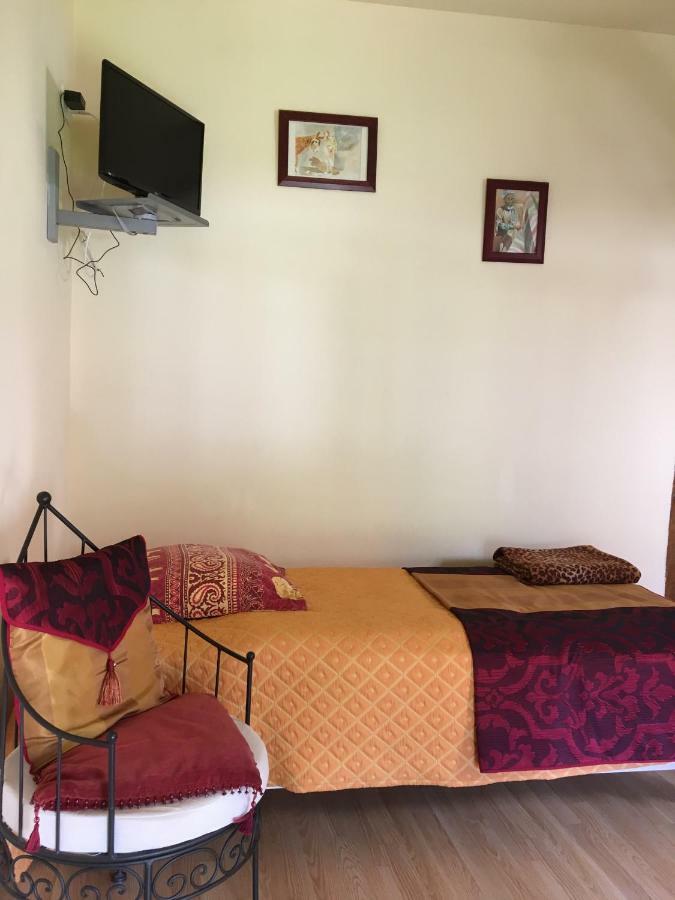 La Pomme De Nuit Bed and Breakfast Μπαγιέ Εξωτερικό φωτογραφία